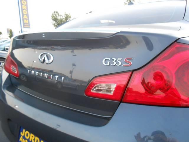 Infiniti G35 2007 photo 2