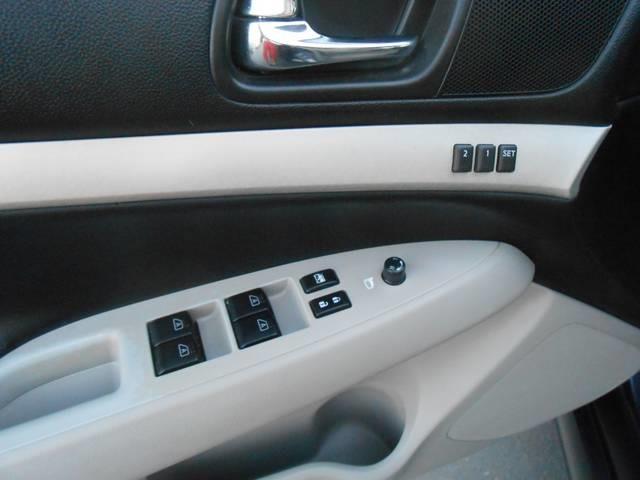 Infiniti G35 2007 photo 22