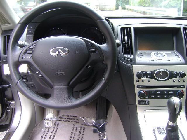 Infiniti G35 2007 photo 4