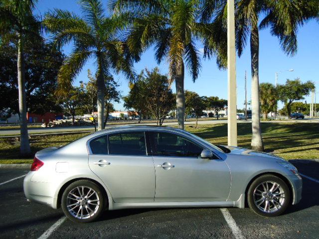 Infiniti G35 2007 photo 1