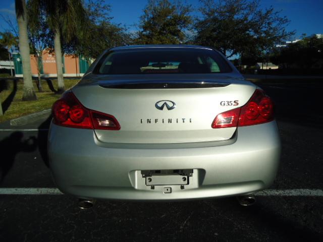 Infiniti G35 2007 photo 3