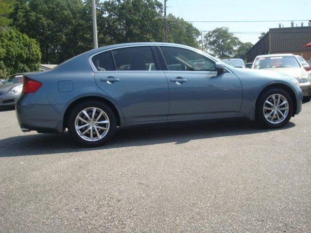 Infiniti G35 2007 photo 3