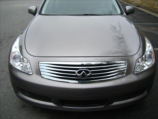 Infiniti G35 2007 photo 3