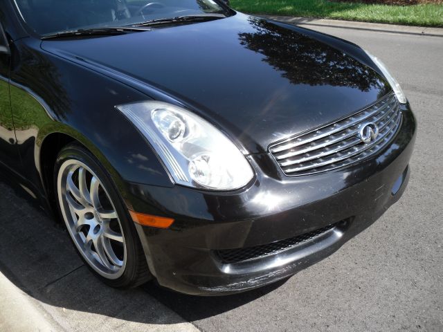 Infiniti G35 2007 photo 3