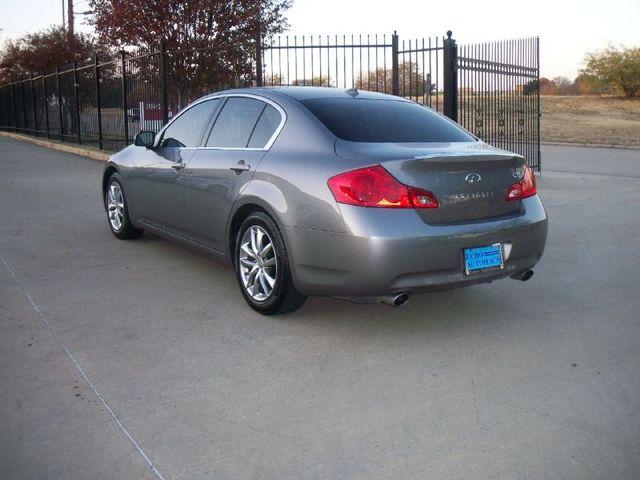 Infiniti G35 2007 photo 2