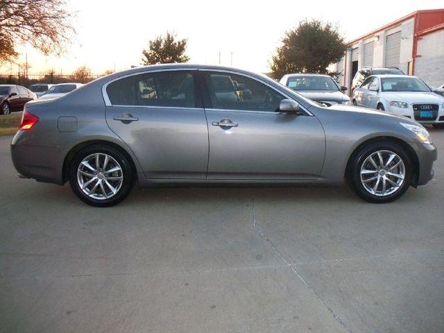 Infiniti G35 2007 photo 4