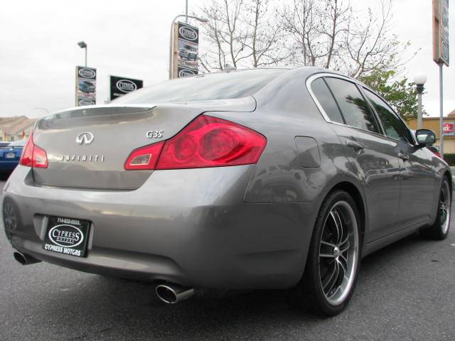 Infiniti G35 2007 photo 4