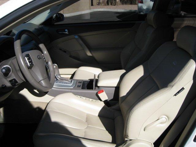 Infiniti G35 2007 photo 2