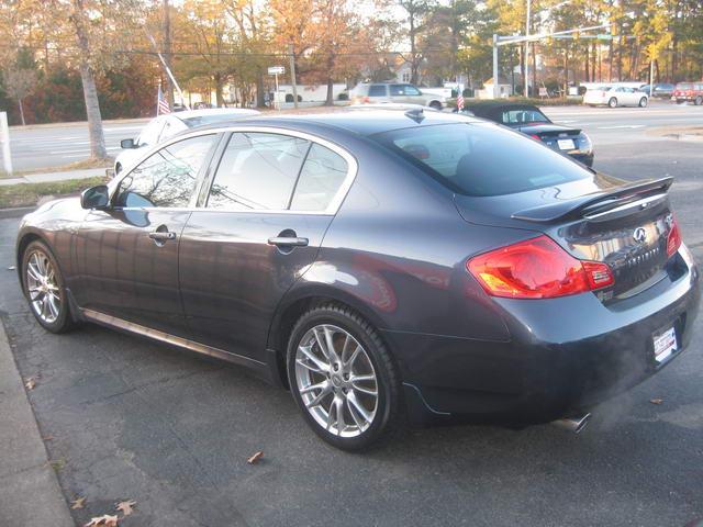 Infiniti G35 2007 photo 2