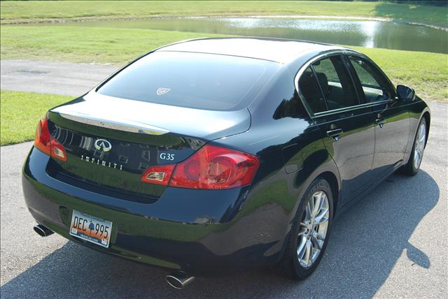 Infiniti G35 2007 photo 3