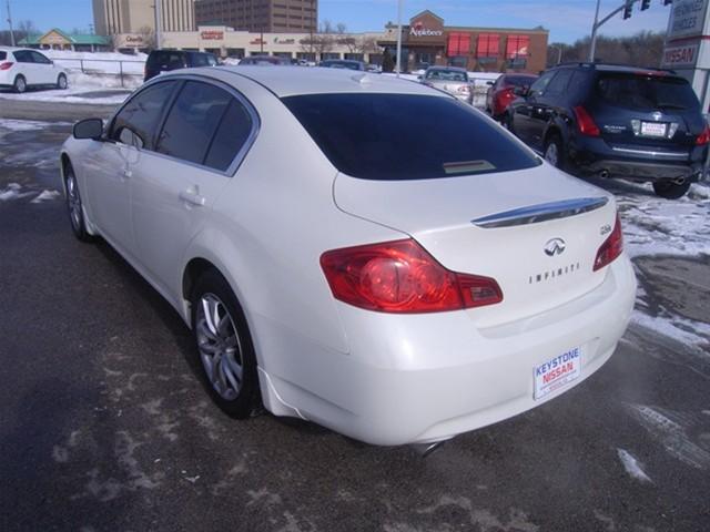 Infiniti G35 2007 photo 5