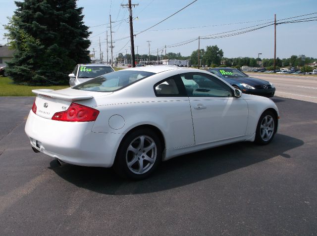 Infiniti G35 2007 photo 2