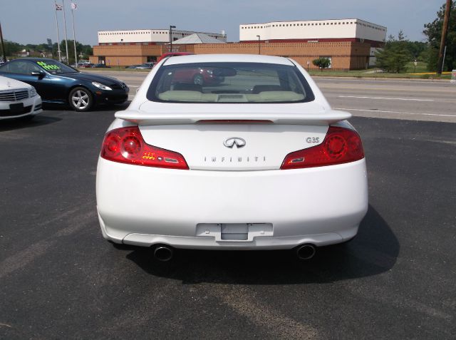 Infiniti G35 2007 photo 9