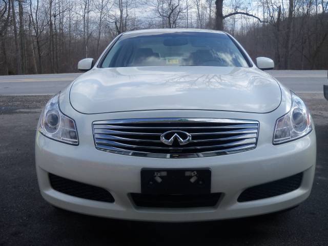 Infiniti G35 2007 photo 2