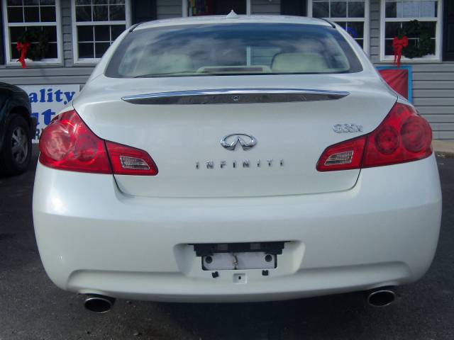 Infiniti G35 2007 photo 3