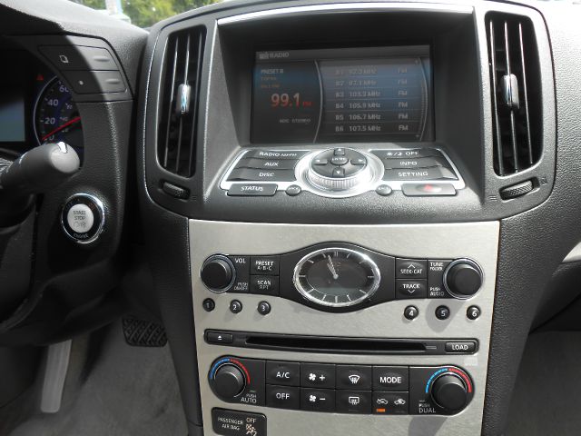 Infiniti G35 2007 photo 11