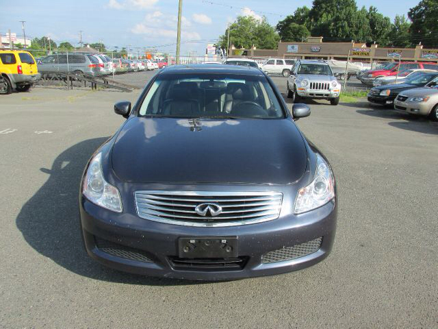 Infiniti G35 2007 photo 3