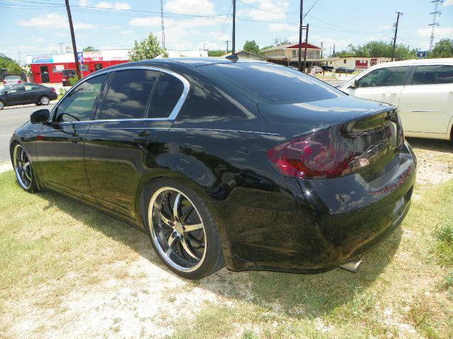 Infiniti G35 2008 photo 3