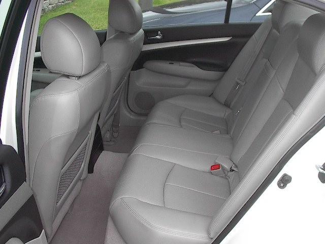 Infiniti G35 2008 photo 3