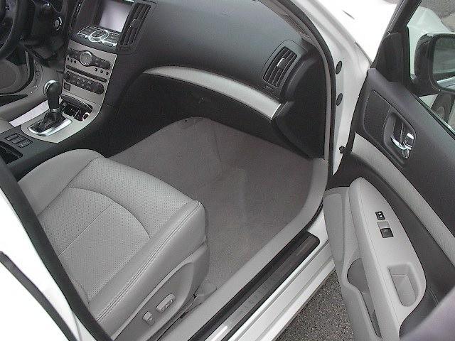 Infiniti G35 2008 photo 5