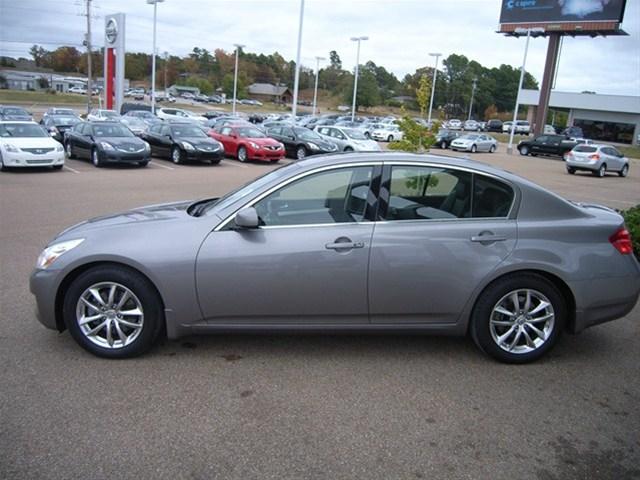 Infiniti G35 2008 photo 1