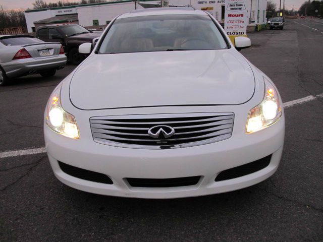 Infiniti G35 2008 photo 3