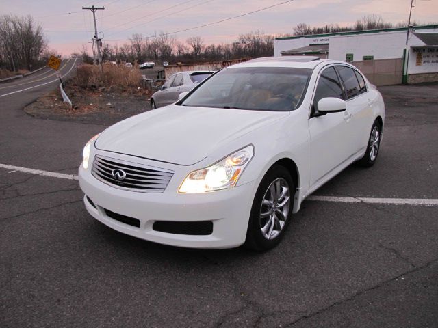 Infiniti G35 2008 photo 4