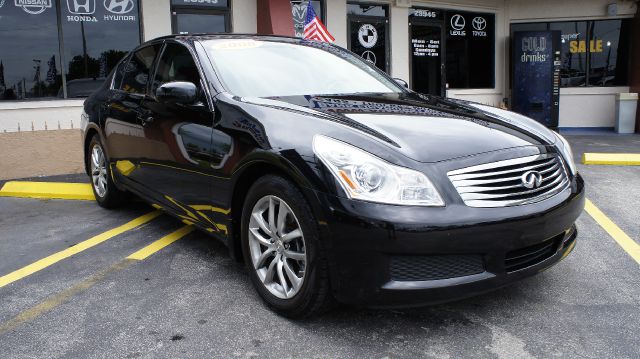 Infiniti G35 2008 photo 2