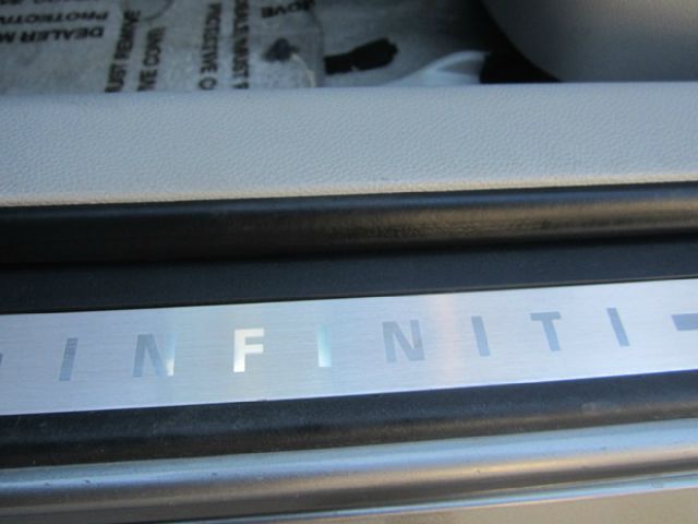 Infiniti G35 2008 photo 11