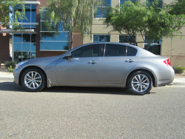 Infiniti G35 2008 photo 18