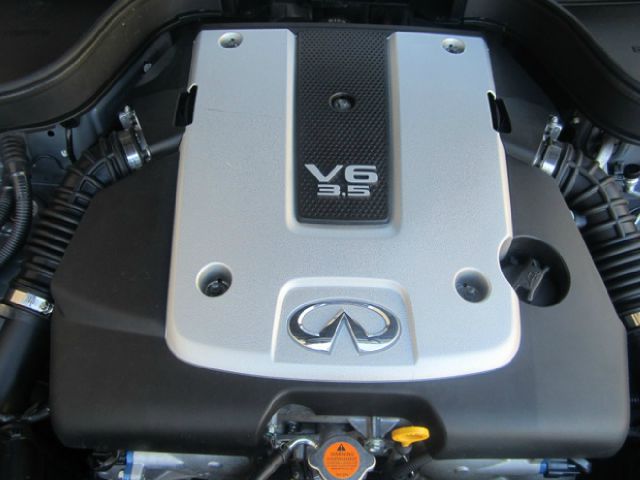 Infiniti G35 2008 photo 2