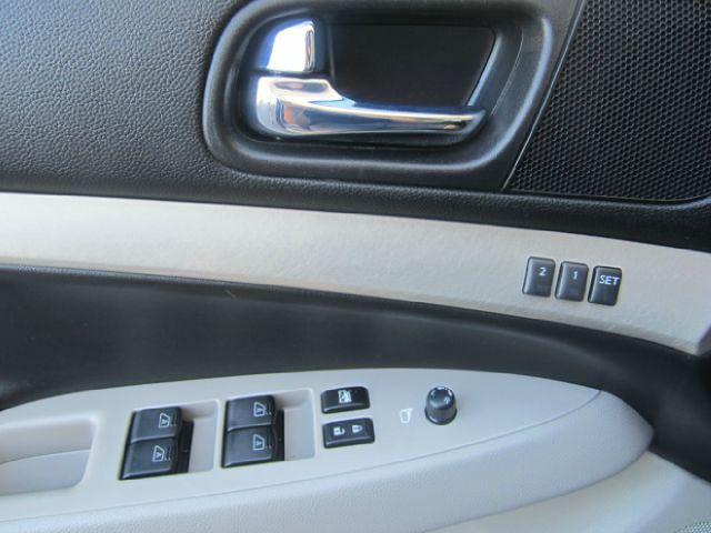 Infiniti G35 2008 photo 8