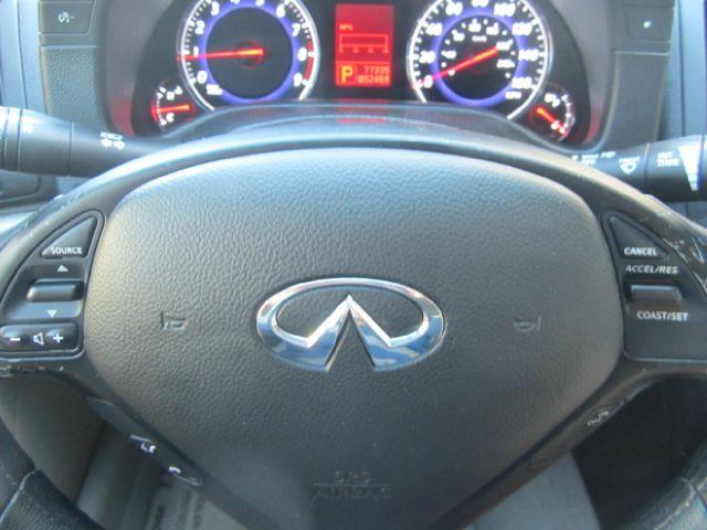 Infiniti G35 2008 photo 9