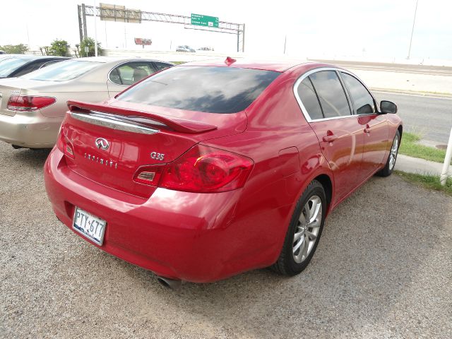 Infiniti G35 2008 photo 2