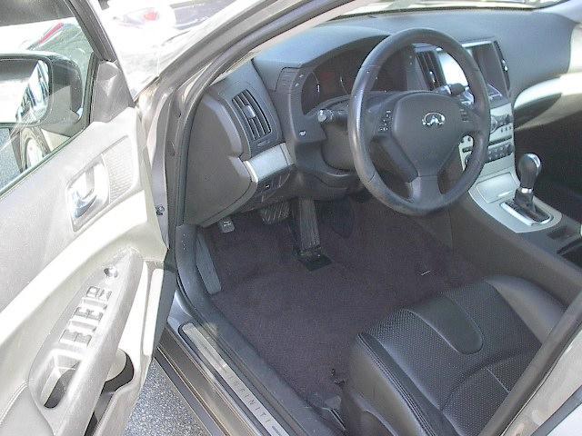 Infiniti G35 2008 photo 1