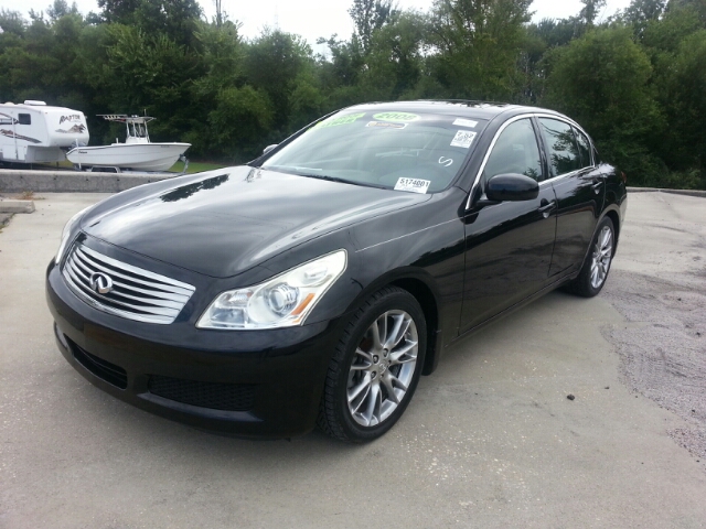 Infiniti G35 2008 photo 2