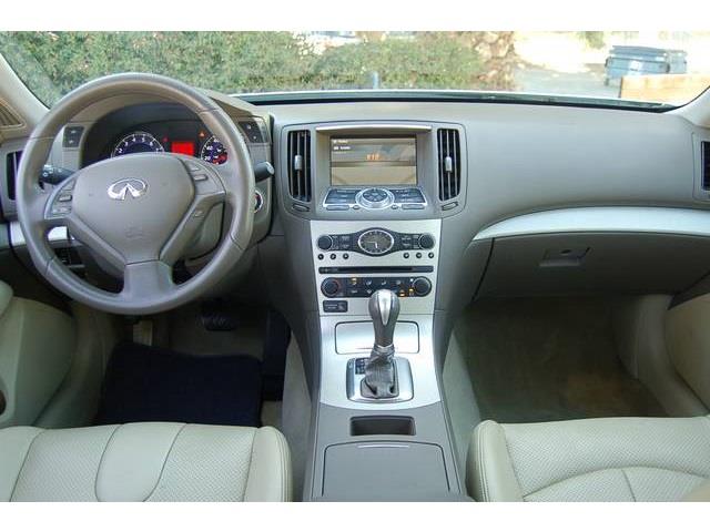 Infiniti G35 2008 photo 2