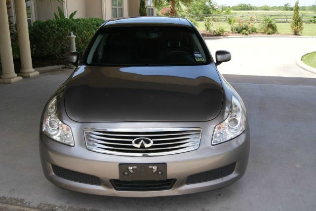 Infiniti G35 2008 photo 4