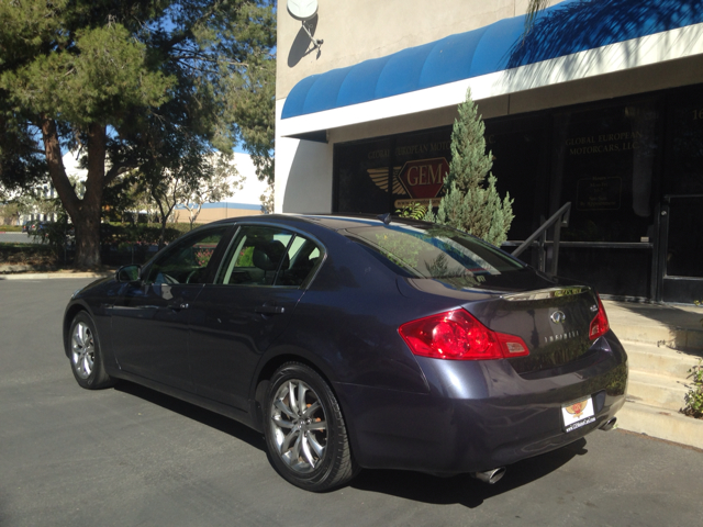 Infiniti G35 2008 photo 4