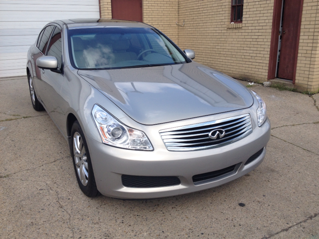 Infiniti G35 2008 photo 4