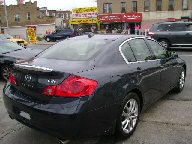 Infiniti G35 2008 photo 12