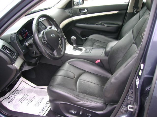 Infiniti G35 2008 photo 3