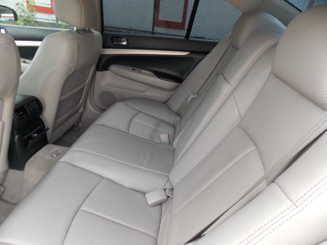 Infiniti G35 2008 photo 14