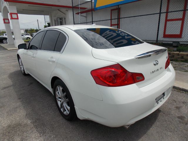 Infiniti G35 2008 photo 31