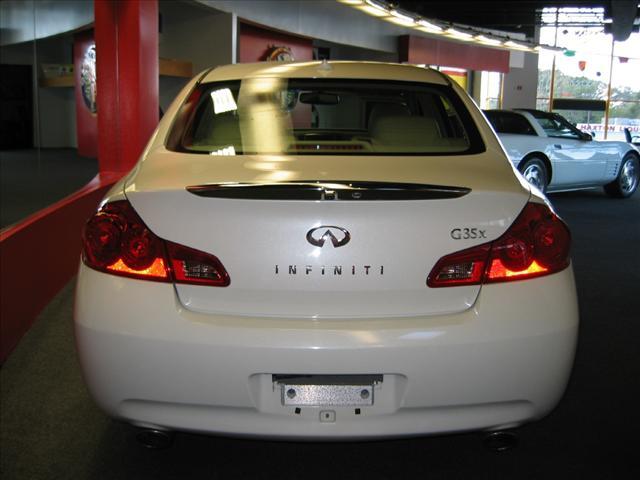 Infiniti G35 2008 photo 2