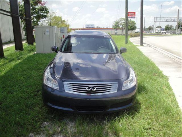 Infiniti G35 2008 photo 1