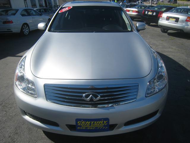 Infiniti G35 2008 photo 2