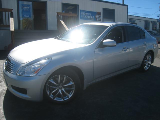 Infiniti G35 2008 photo 4