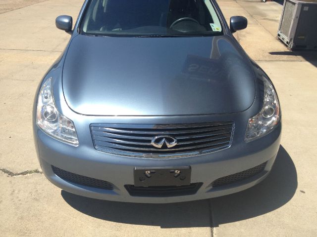 Infiniti G35 2008 photo 4