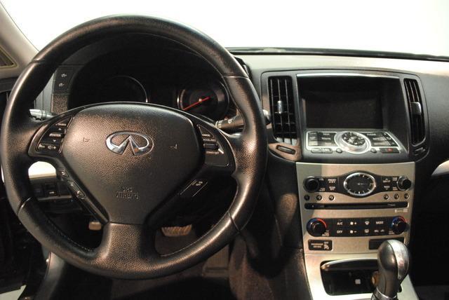 Infiniti G35 2008 photo 25